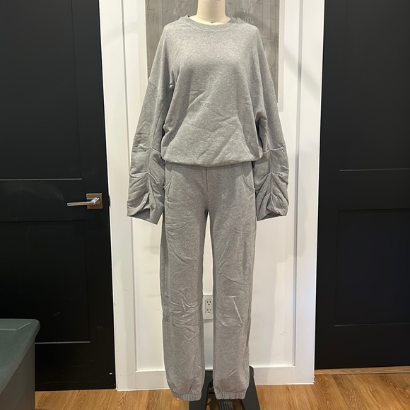 GRLFRND Other - GRLFRND Gray Sweat Set